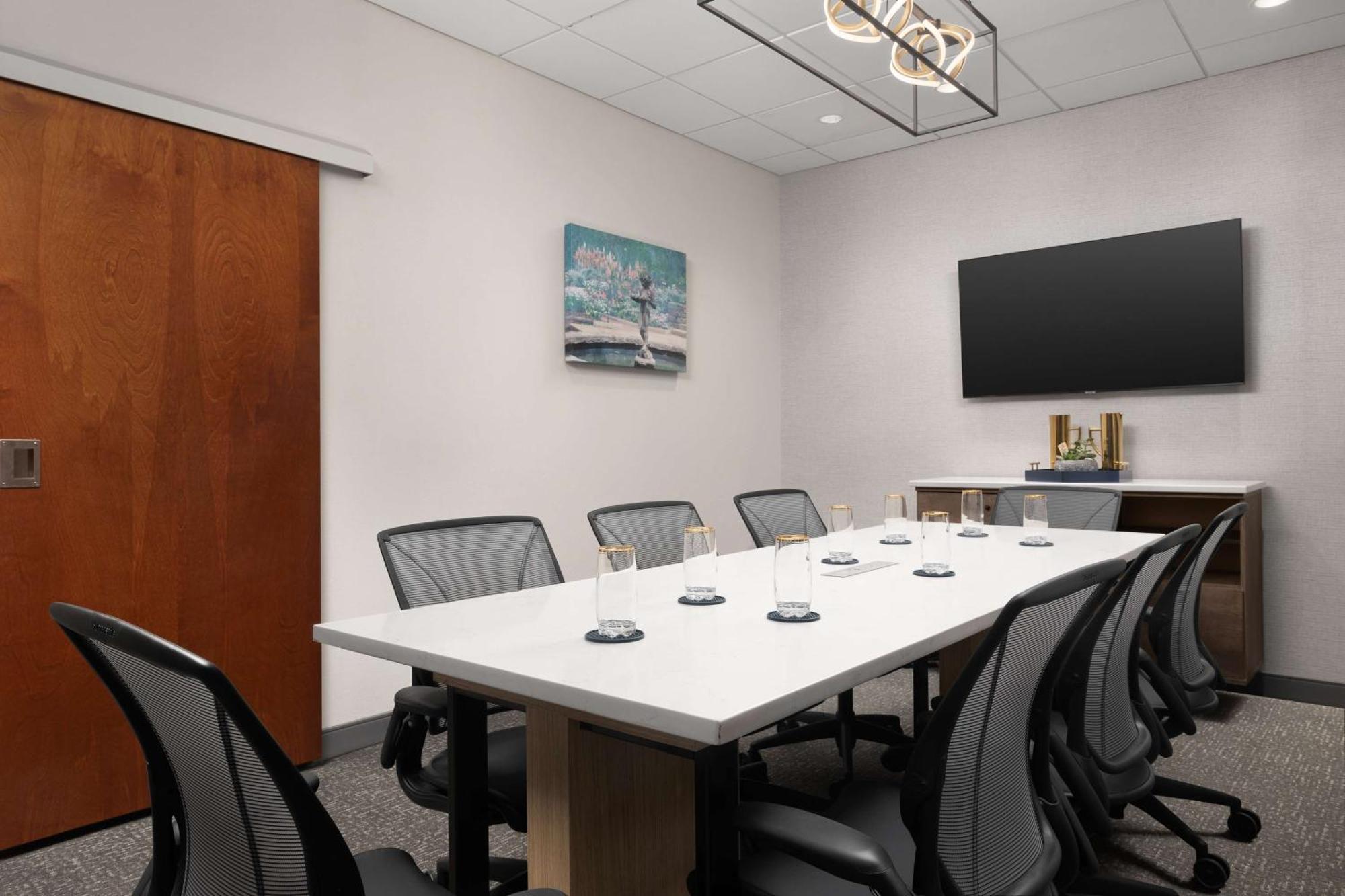 Hampton Inn & Suites Durham University Medical Center Екстериор снимка