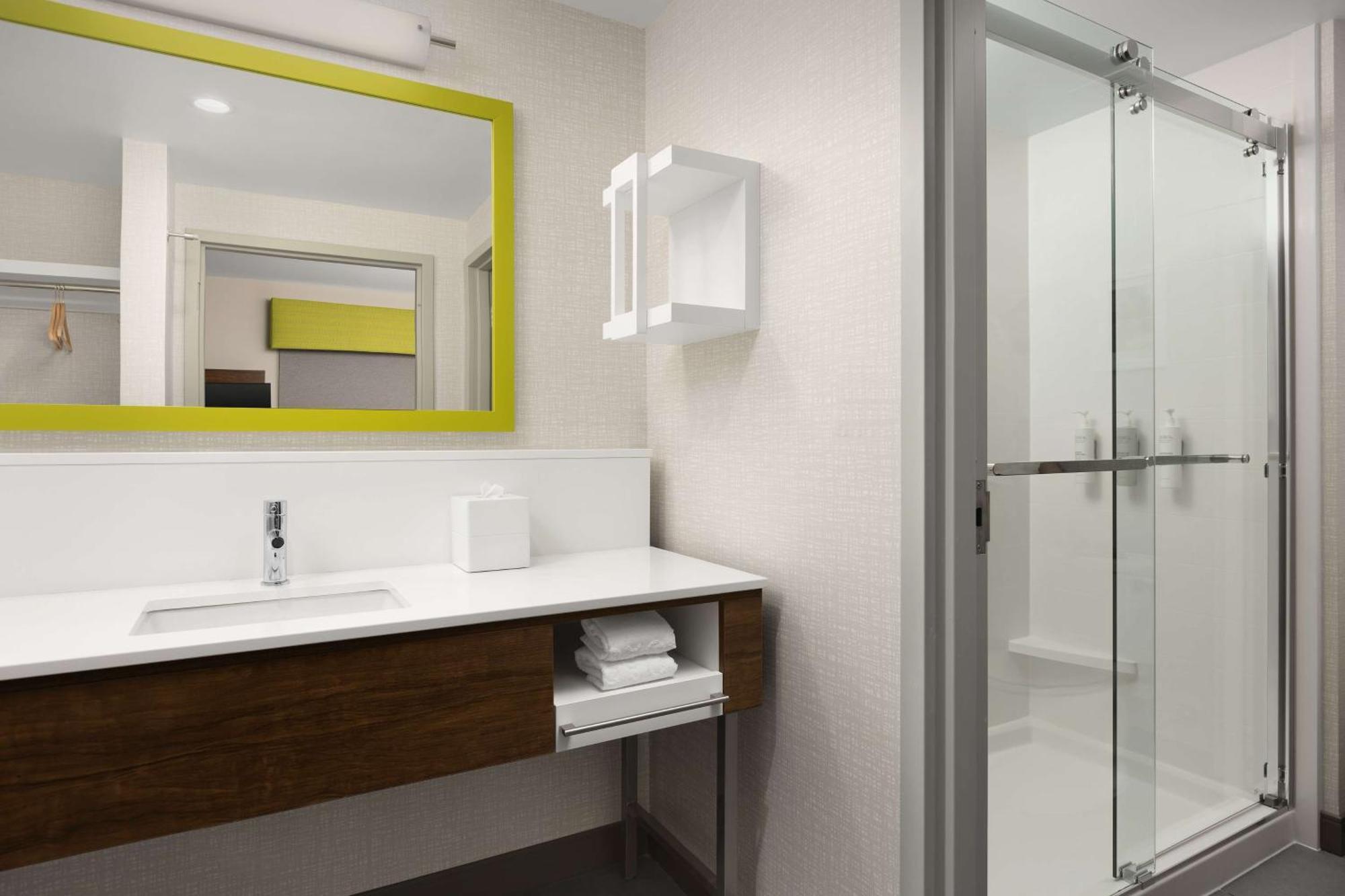 Hampton Inn & Suites Durham University Medical Center Екстериор снимка