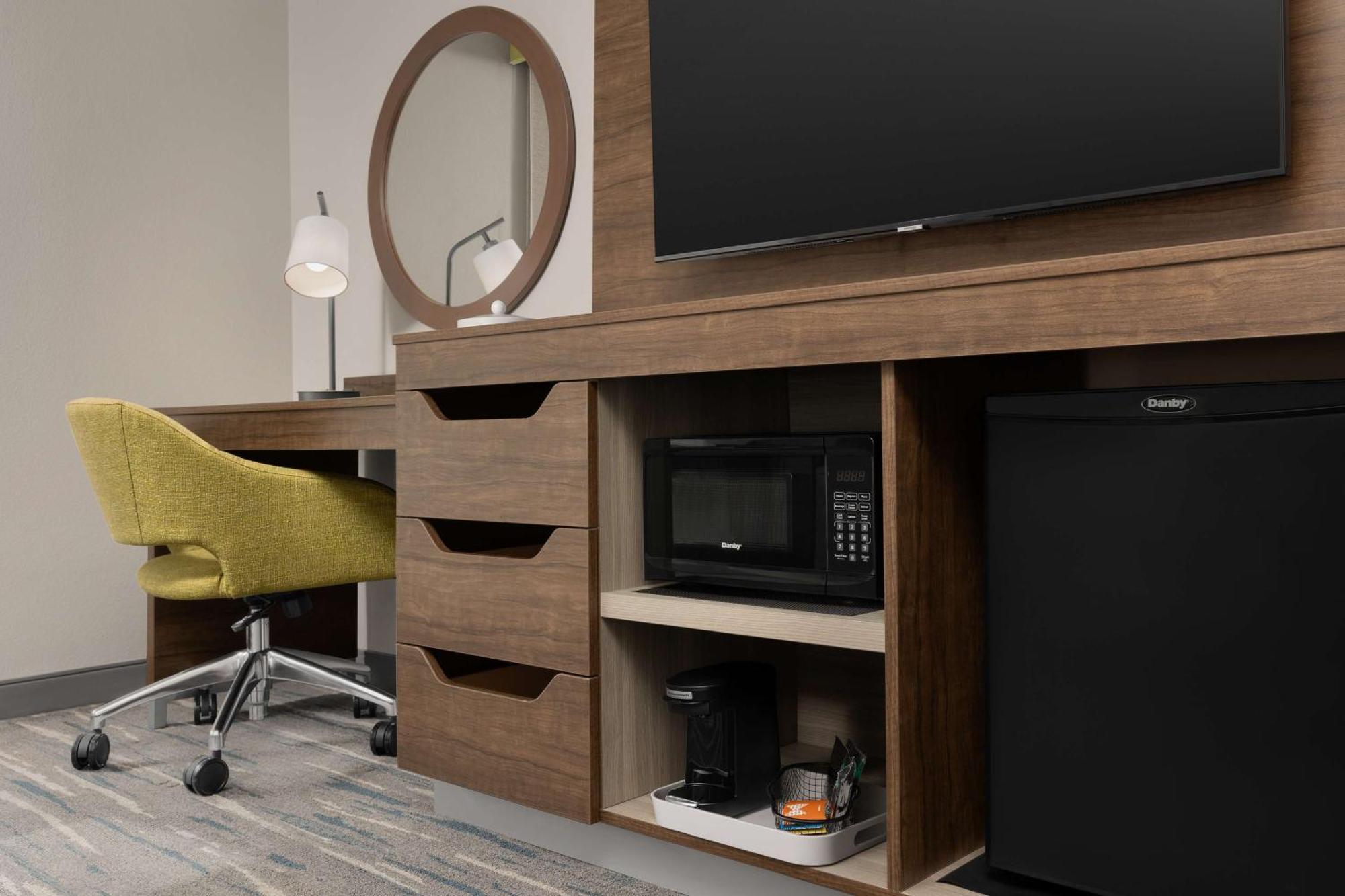 Hampton Inn & Suites Durham University Medical Center Екстериор снимка