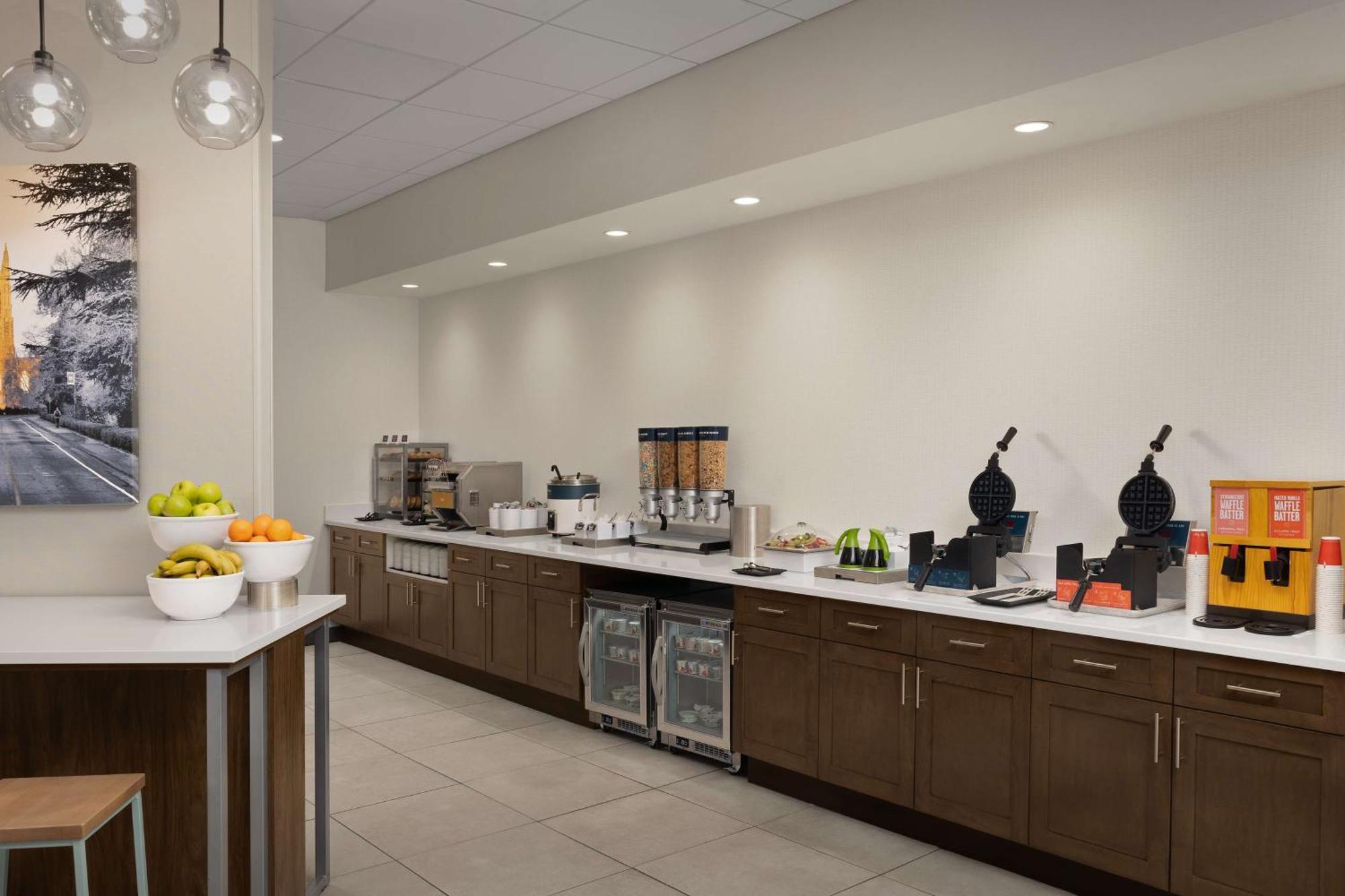 Hampton Inn & Suites Durham University Medical Center Екстериор снимка