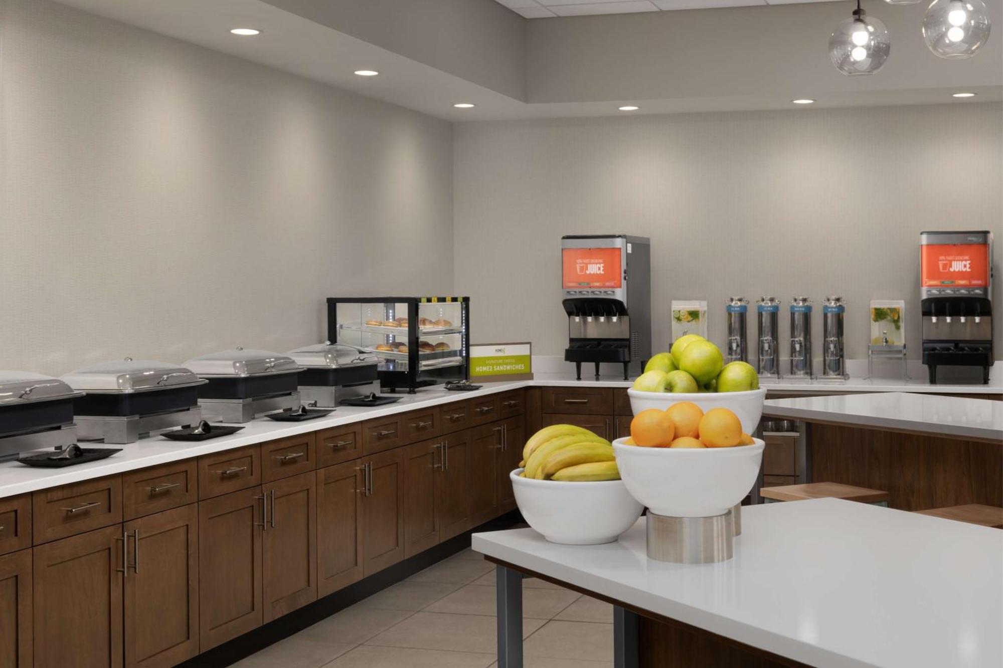 Hampton Inn & Suites Durham University Medical Center Екстериор снимка